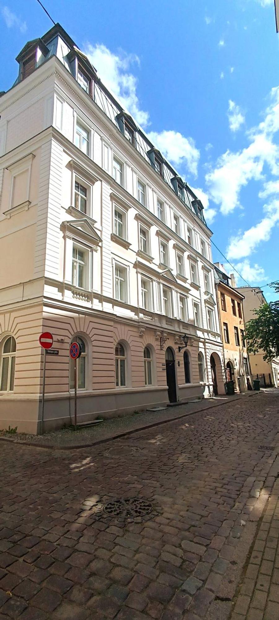 Old Town 2 Bedroom Apartment Near Dome Square & Scenic Waterfront Рига Екстериор снимка